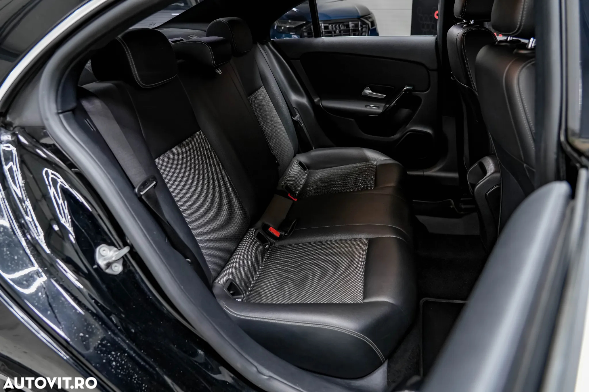 Mercedes-Benz CLA - 10