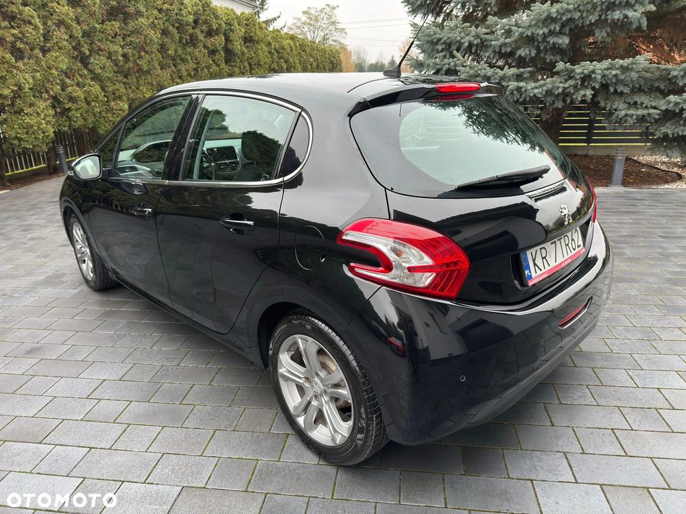 Peugeot 208 1.2 PureTech Allure - 3