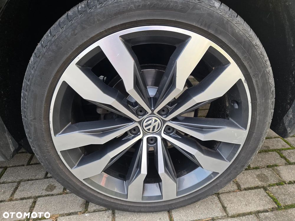 Volkswagen Tiguan - 16