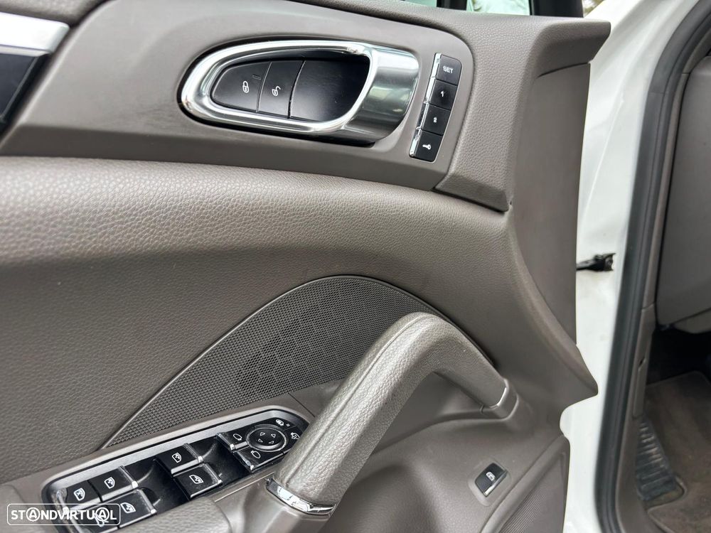 Porsche Cayenne S Tiptronic S - 37
