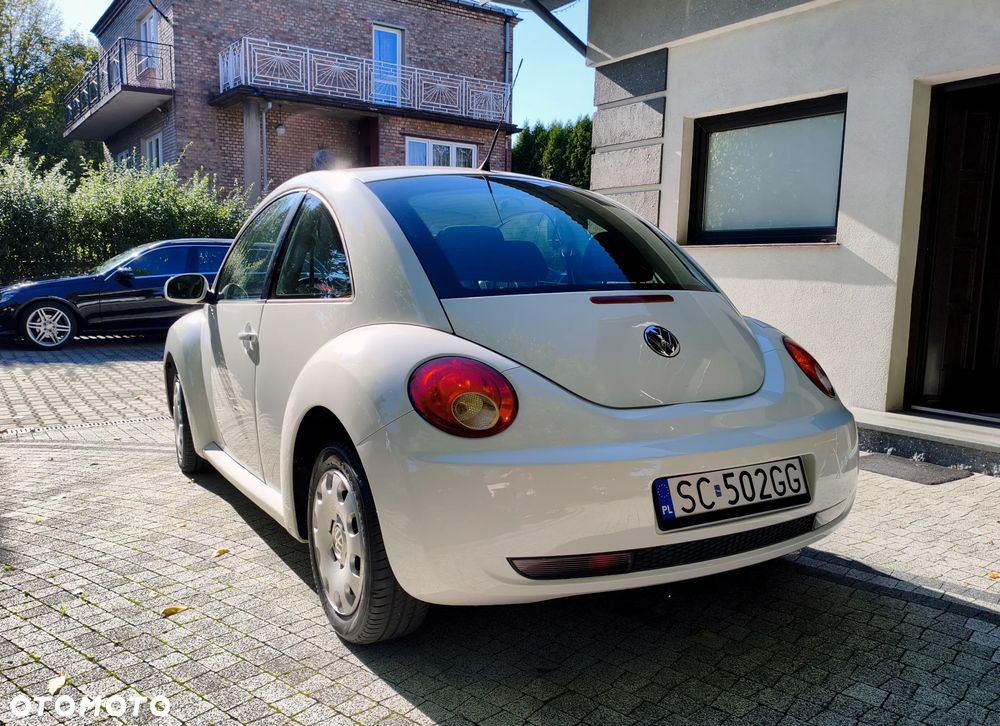 Volkswagen New Beetle 1.6 - 33