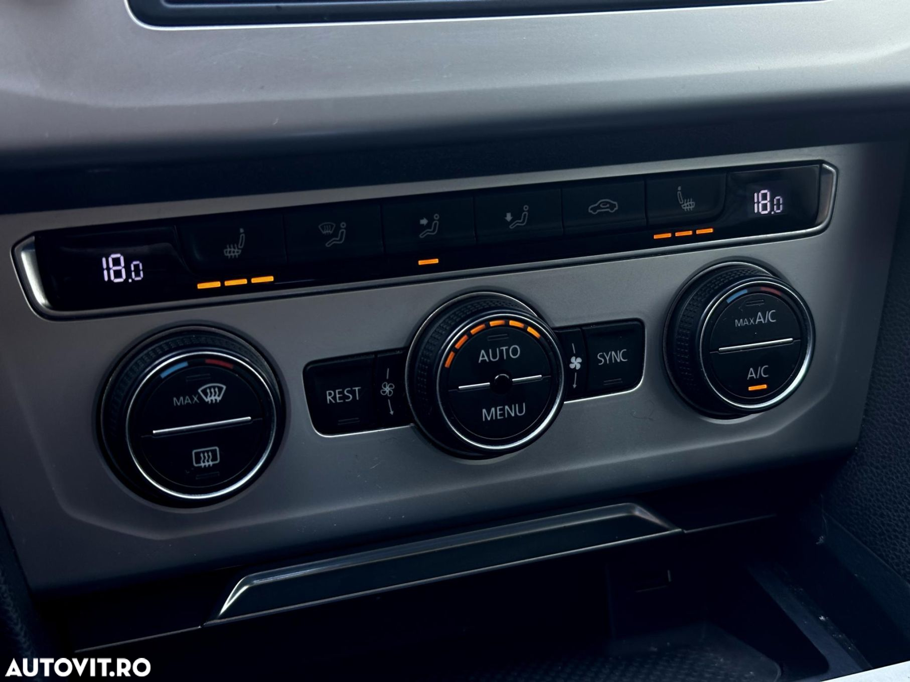 Volkswagen Passat - 16