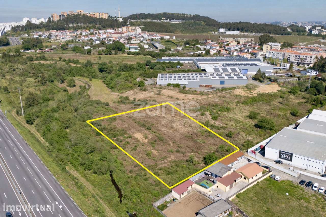 Terreno com Forte Potencial Urbanístico em Gaia - Grande imagem: 2/13