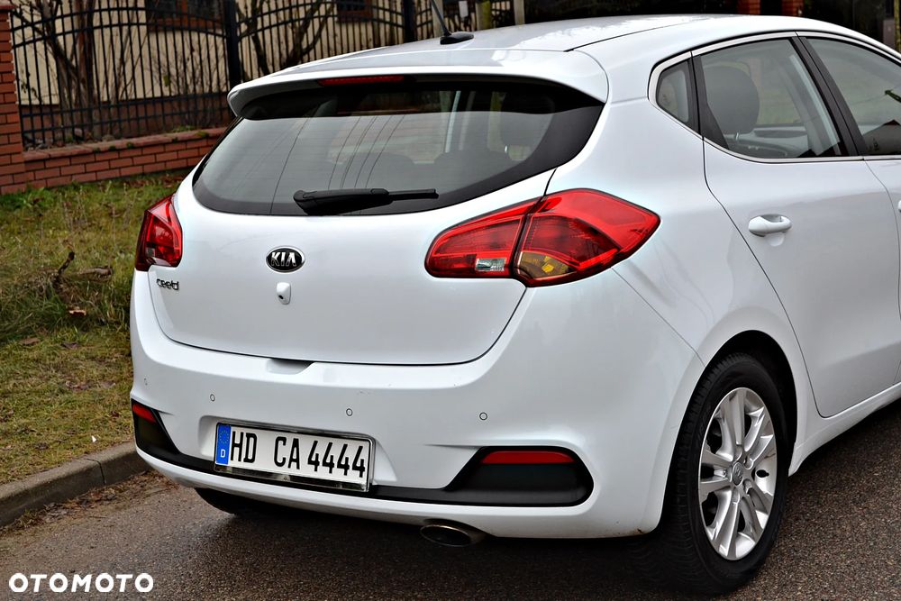 Kia Ceed 1.4 CVVT Vision - 17