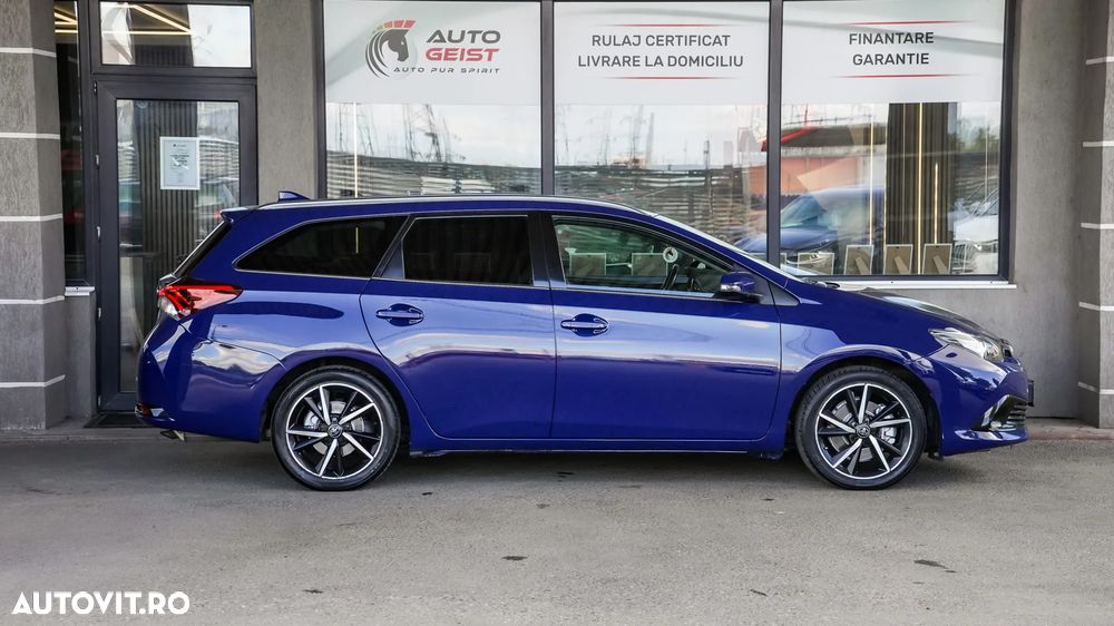 Toyota Auris - 5