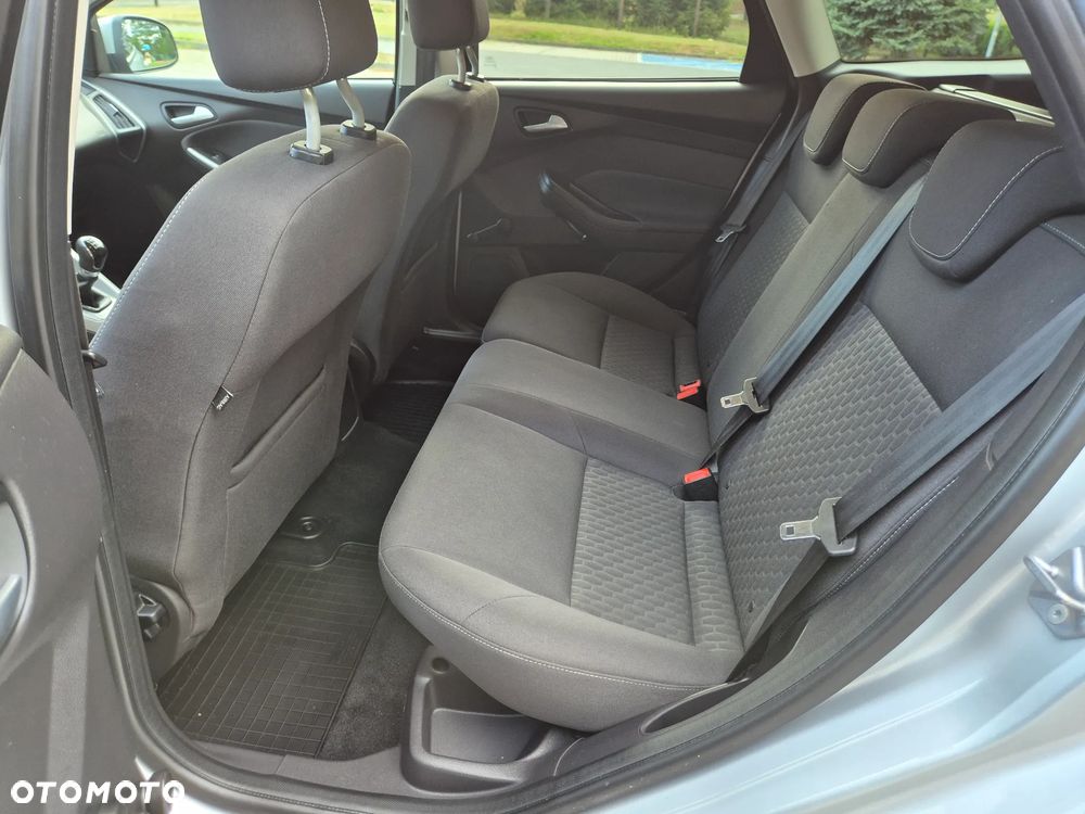 Ford Focus - 34