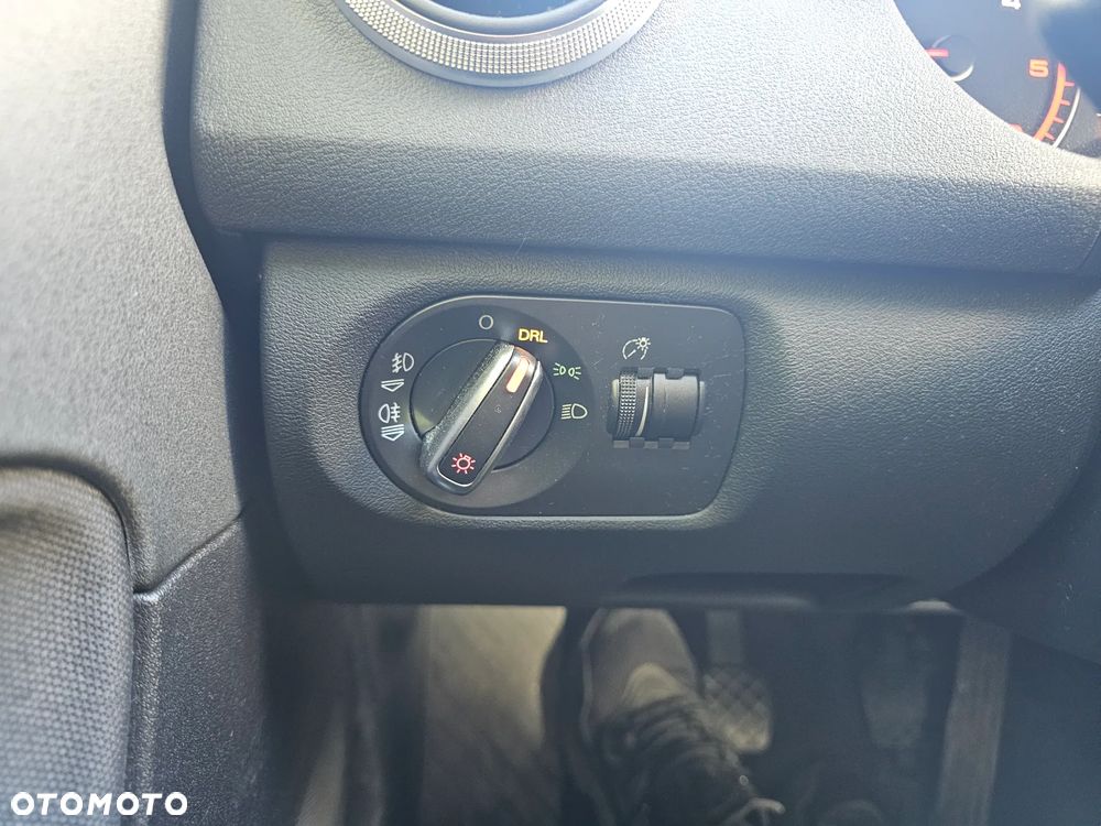Audi A3 Sportback 2.0 TDI DPF Ambiente - 8