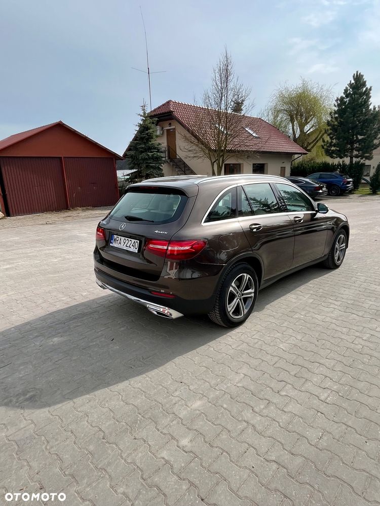 Mercedes-Benz GLC 350 d 4Matic 9G-TRONIC Exclusive - 3