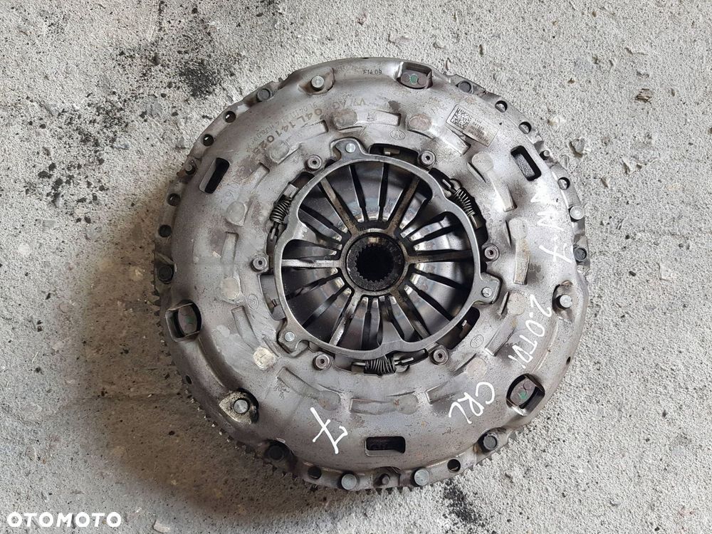 VW GOLF 7 VII 12-16r SEAT LEON III 2.0 TDI CRL KOŁO DWUMASOWE 04L105266C