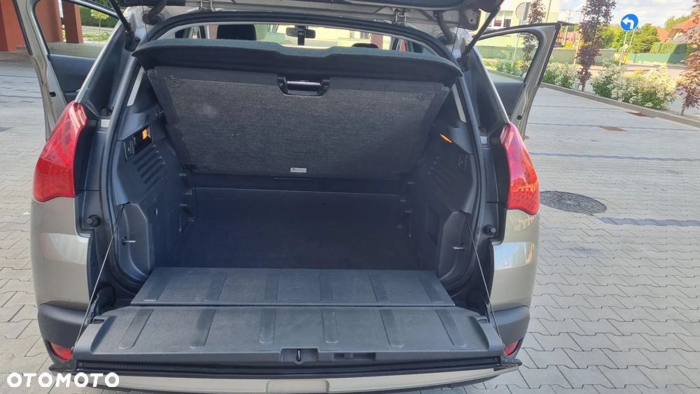 Peugeot 3008 1.6 HDi Active - 12