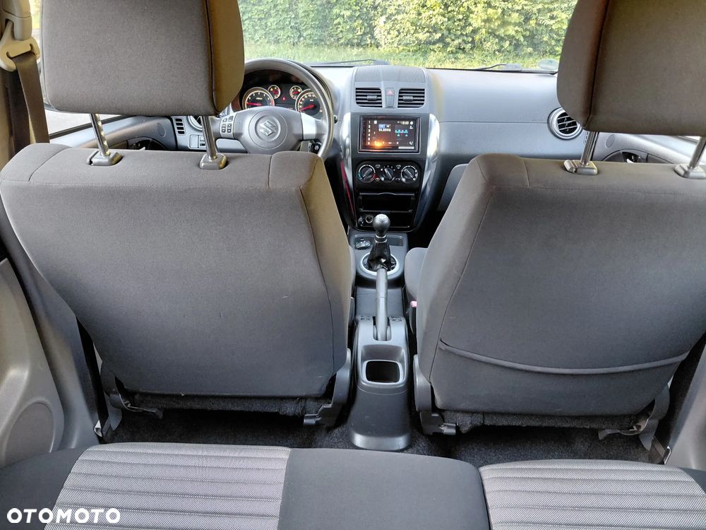 Suzuki SX4 - 13