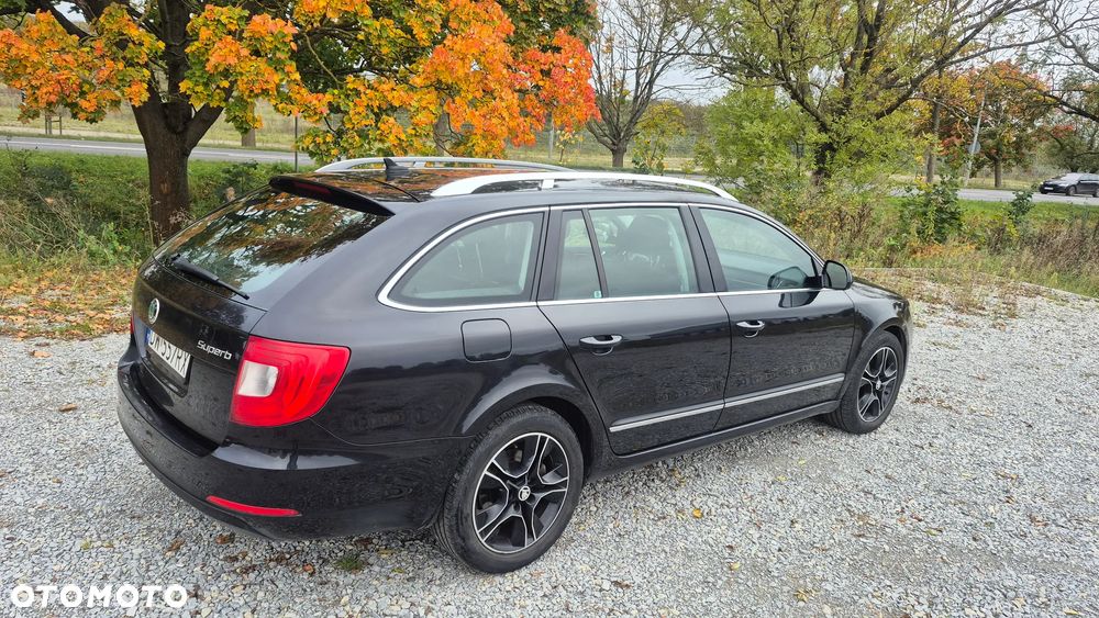 Skoda Superb 2.0 TDI Elegance - 3