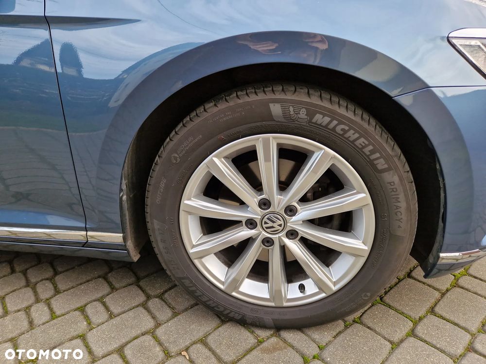 Volkswagen Passat 2.0 TDI BMT Highline DSG - 36