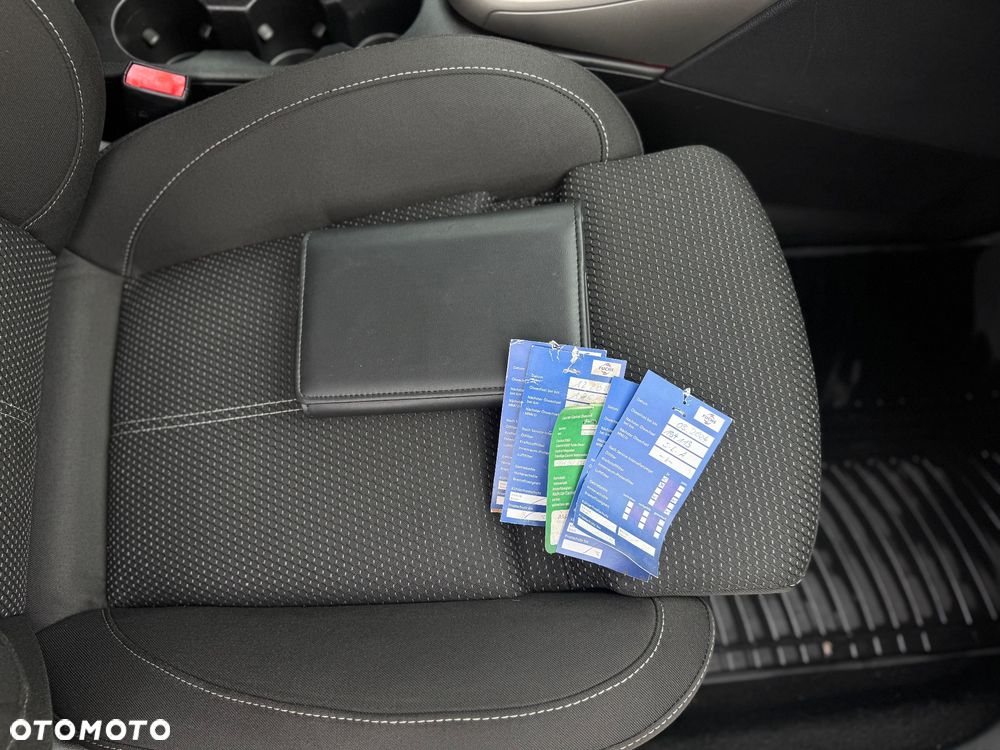 Opel Astra 1.4 Turbo 150 Jahre - 31