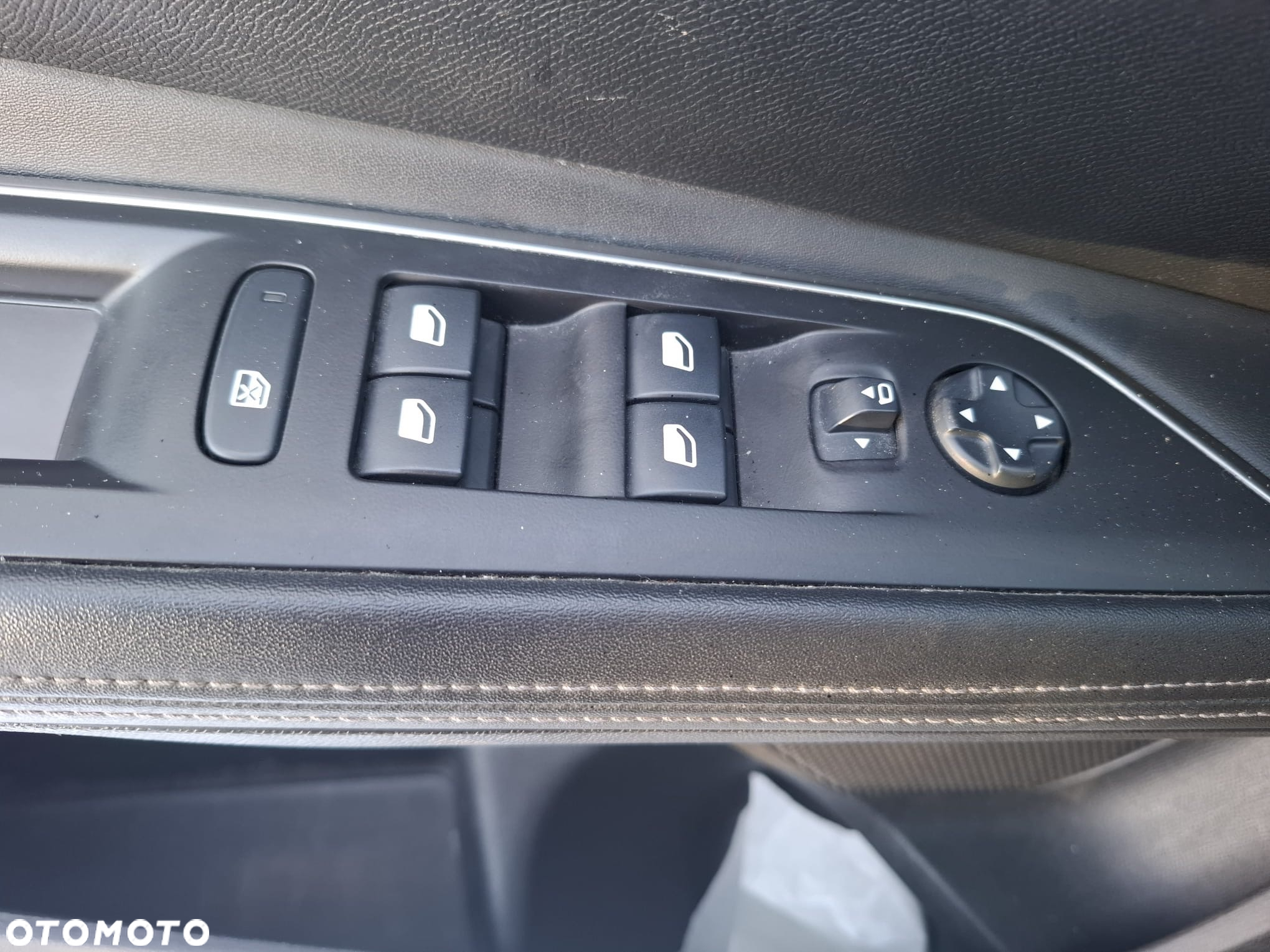 Peugeot 3008 1.5 BlueHDi Allure S&S EAT8 - 19