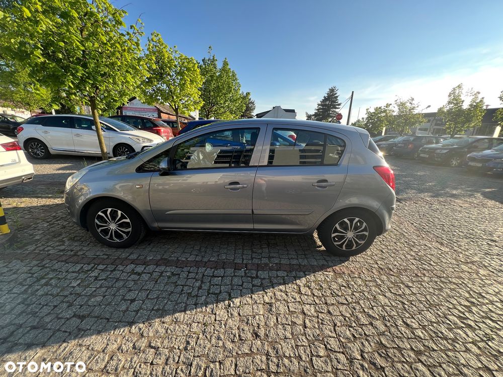 Opel Corsa 1.2 16V Enjoy - 10
