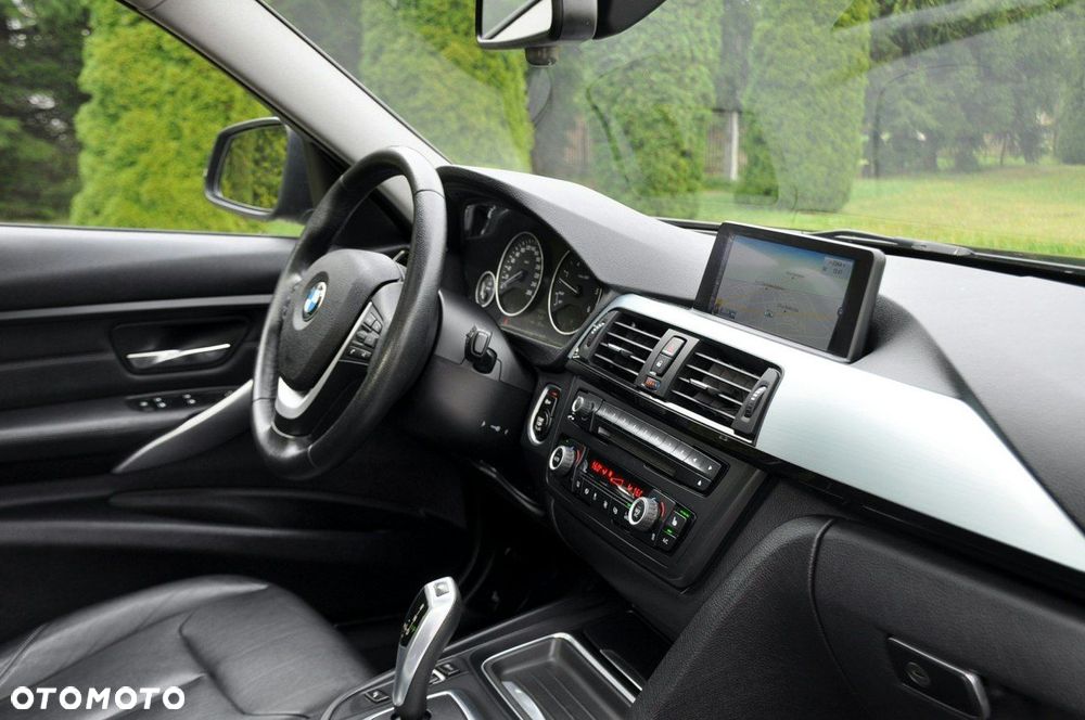 BMW Seria 3 - 18