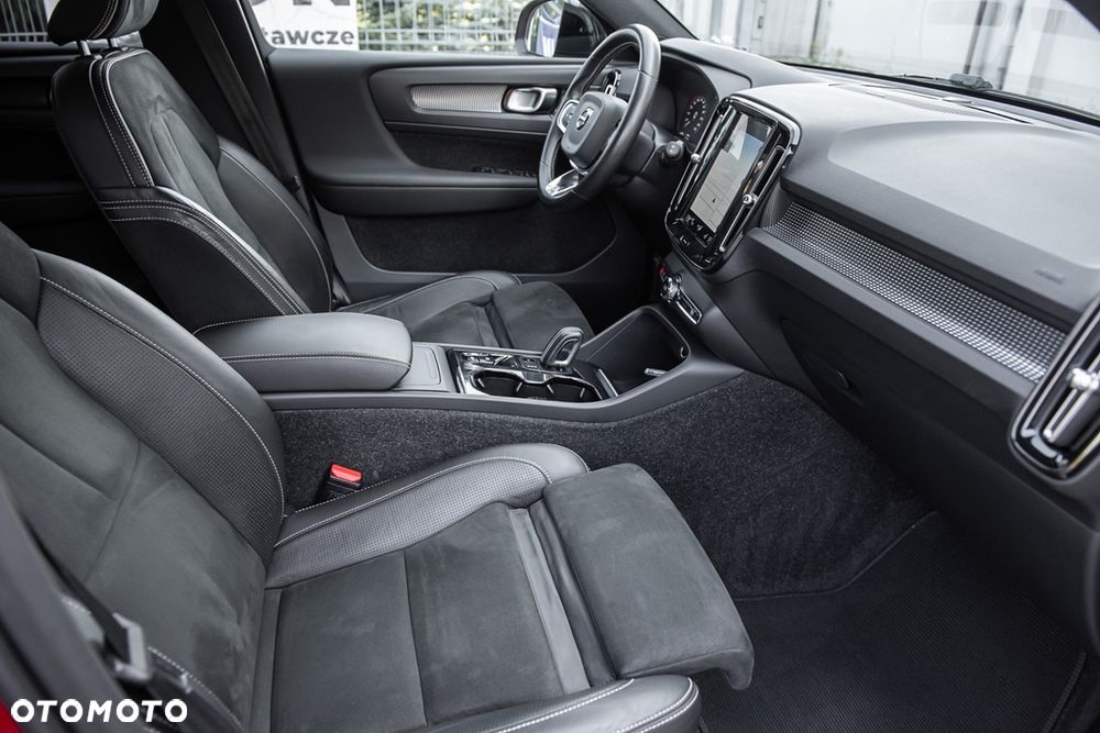 Volvo XC 40 D3 SCR AWD R-Design - 35