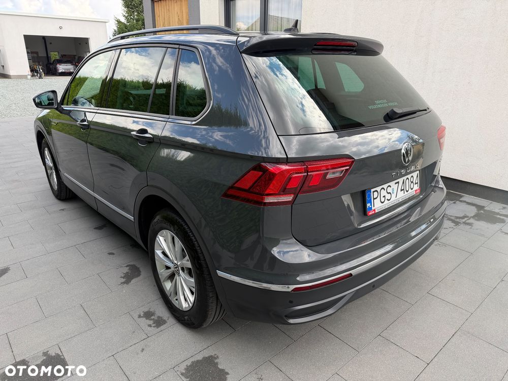 Volkswagen Tiguan - 5