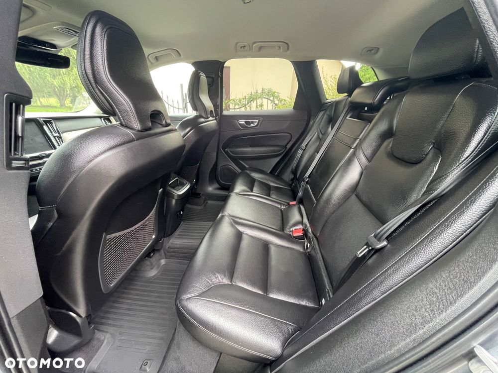 Volvo XC 60 B4 D AWD Geartronic Inscription - 16