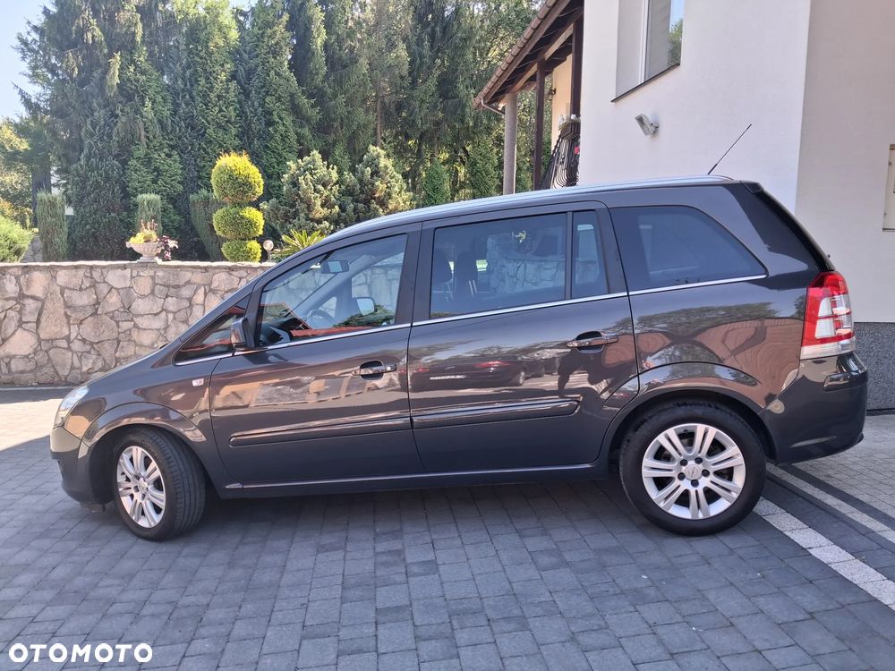 Opel Zafira - 8