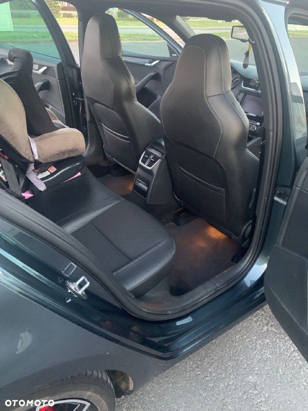 Skoda Octavia 2.0 TDI (Green tec) DSG RS - 13