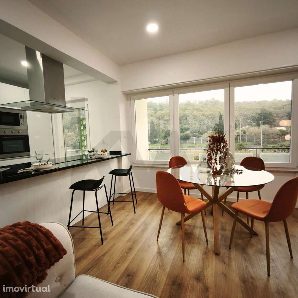 Apartamento T3 com Varanda em Benfica - Grande imagem: 2/29