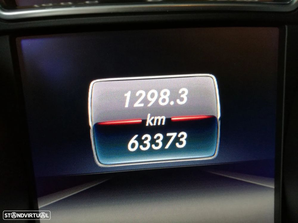 Mercedes-Benz CLA 180 CDI Urban - 24