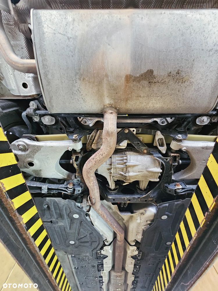 Volvo V60 T6 AWD Recharge Geartronic RDesign - 28