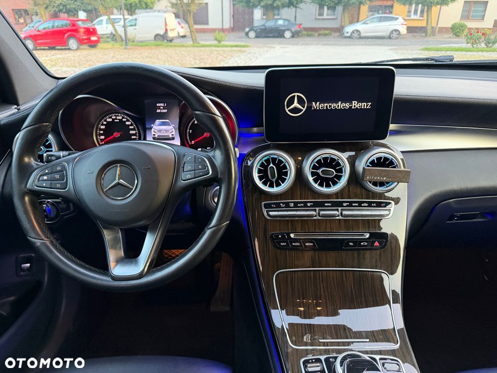 Mercedes-Benz GLC 220 d 4-Matic - 29