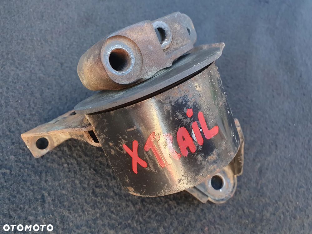 NISSAN X-TRAIL T30 2.0 16V PODUSZKA SILNIKA - 1