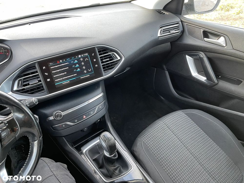 Peugeot 308 1.6 BlueHDi Business Line S&S - 11