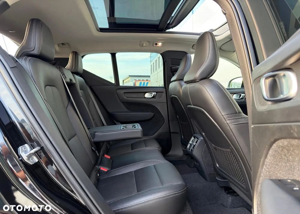 Volvo XC 40 D4 AWD Inscription - 11