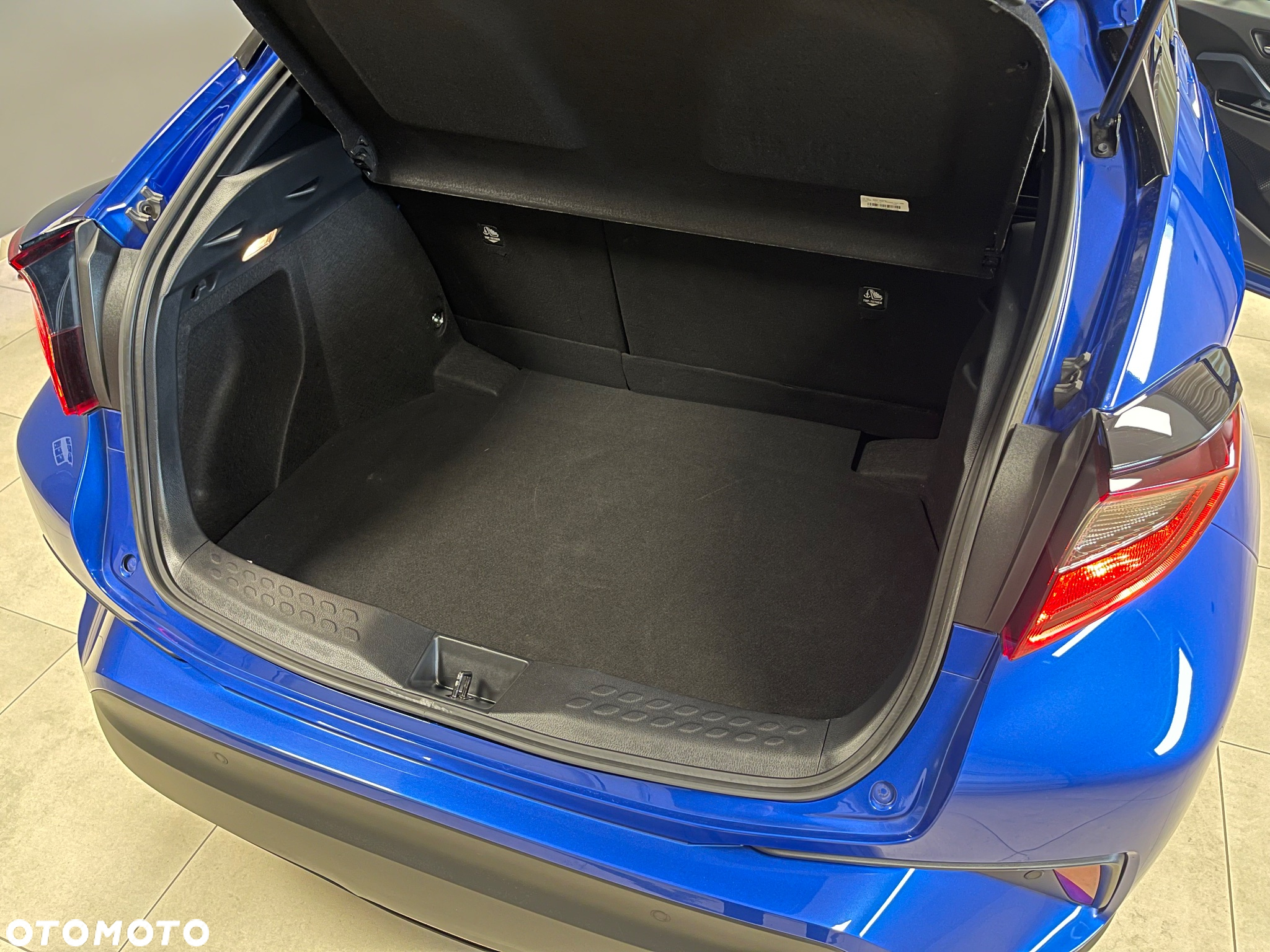Toyota C-HR 1.8 Hybrid Style - 33