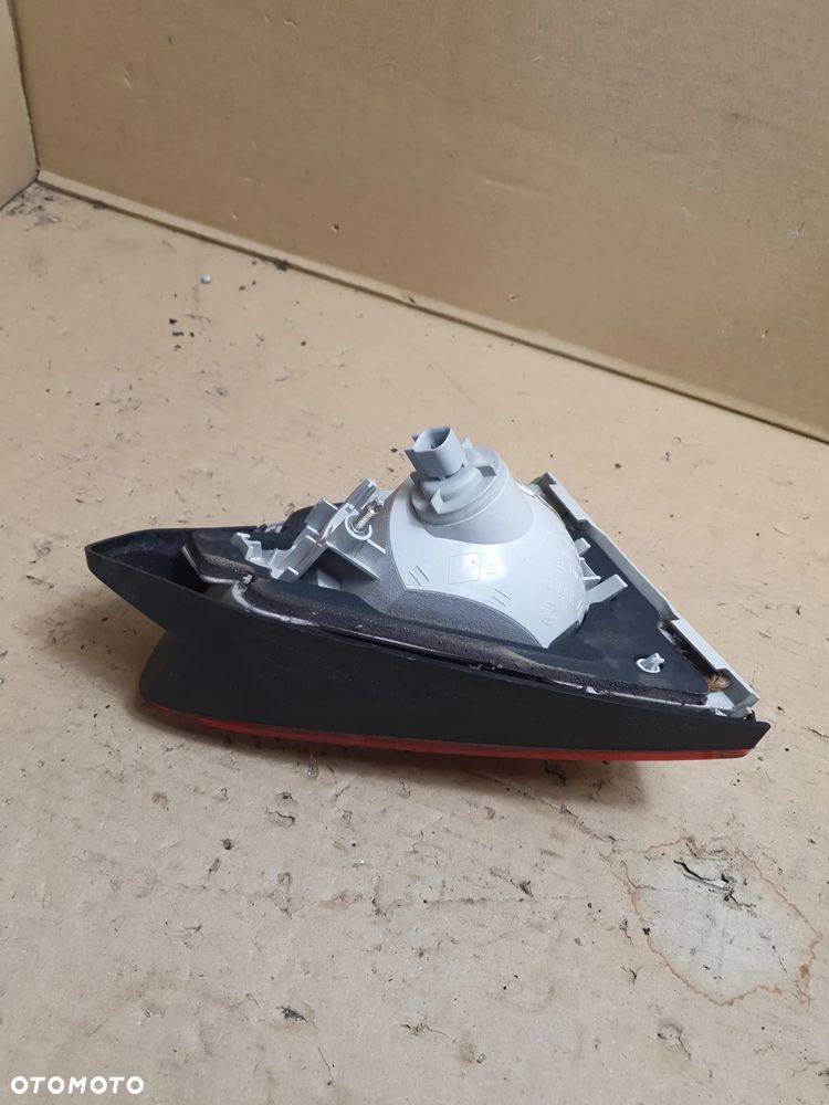 LAMPA PRAWA TYŁ TYLNA W KLAPĘ FORD KUGA MK1 08-13R - 5