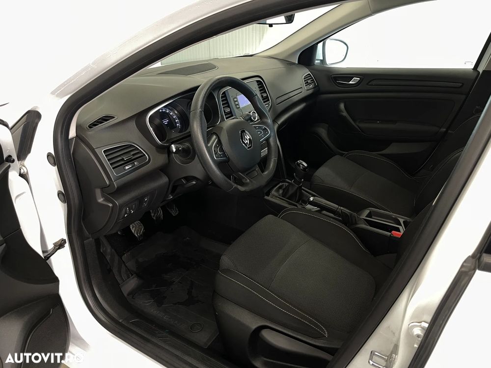 Renault Megane TCe 140 GPF Zen - 5
