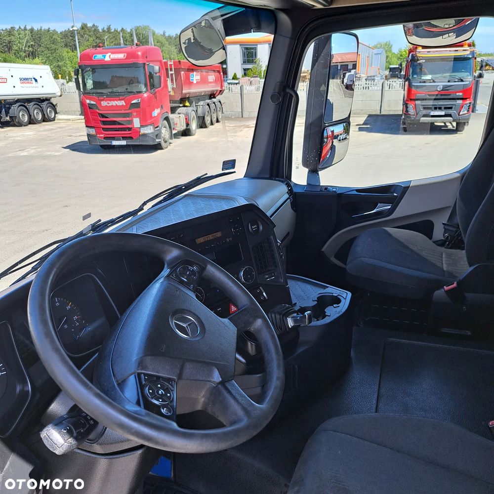 Mercedes-Benz ACTROS - 5
