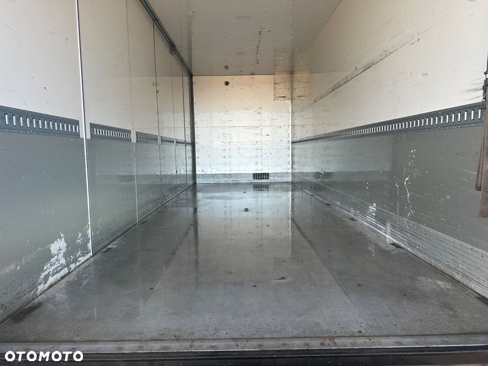 Volvo FM 400 6X2  320 TYS KM. KONTENER DRZWI BOCZNE - 16