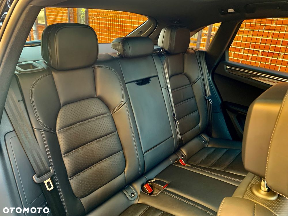 Porsche Macan GTS PDK - 16