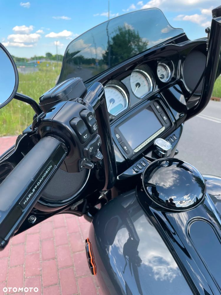 Harley-Davidson Touring Street Glide - 5