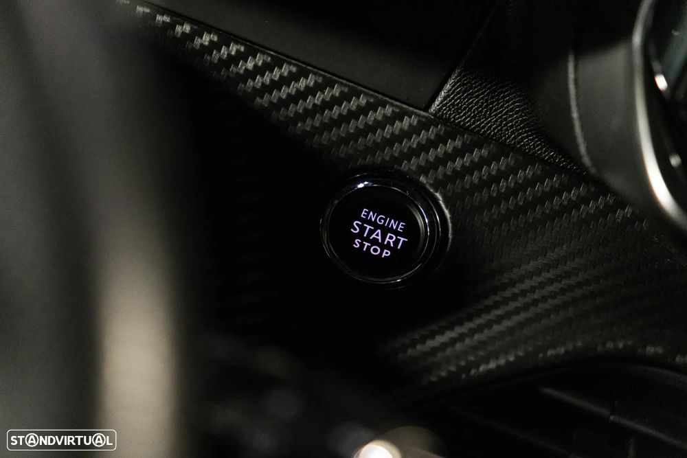 Peugeot e-2008 GT Pack - 32