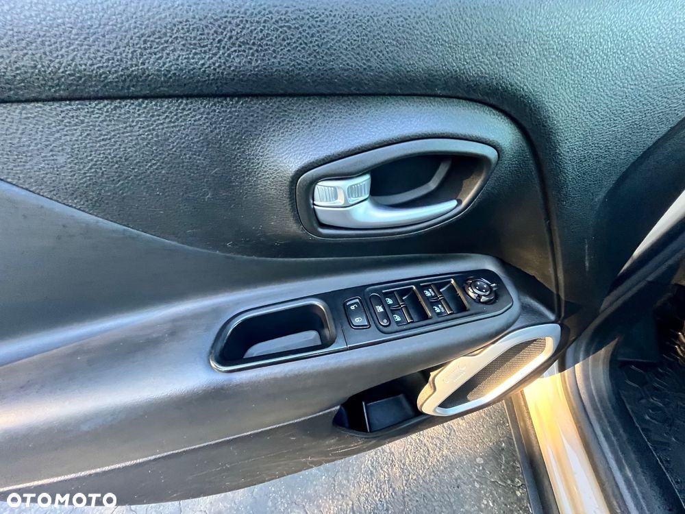 Jeep Renegade - 20