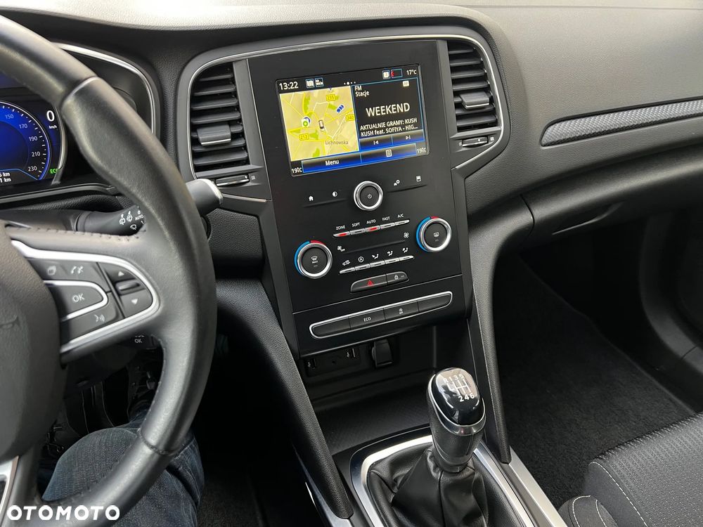 Renault Megane TCe 140 GPF BUSINESS EDITION - 9