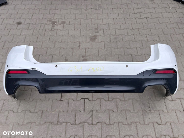 ZDERZAK TYŁ TYLNY BMW 5 G31 M PAKIET KOLOR A300