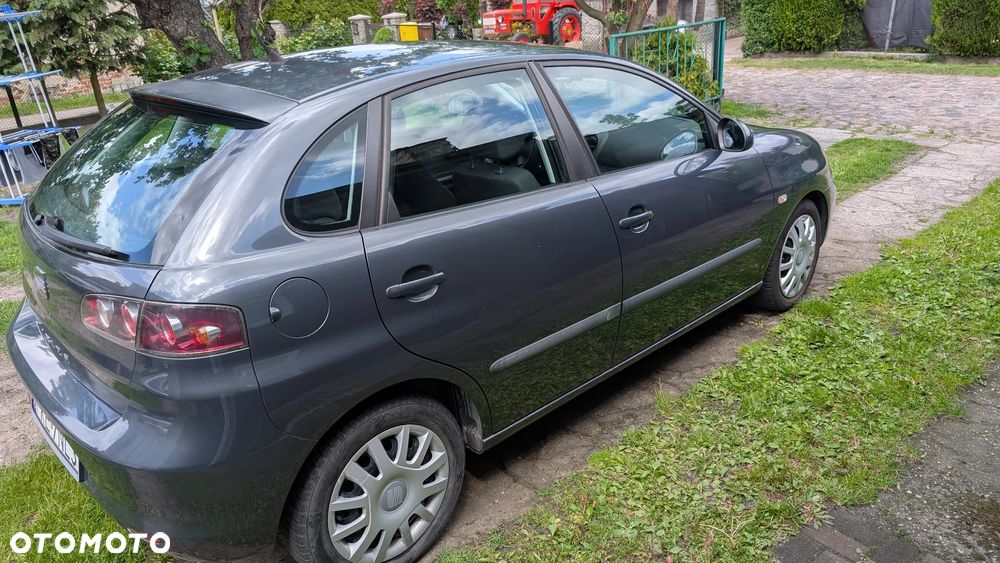 Seat Ibiza 1.4 16V Stylance - 4