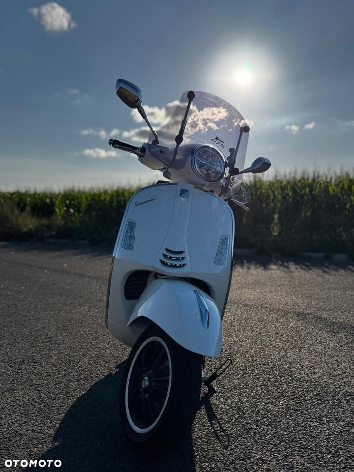 Vespa GTS - 3