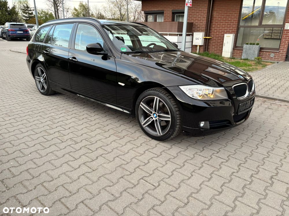 BMW Seria 3 318d - 19