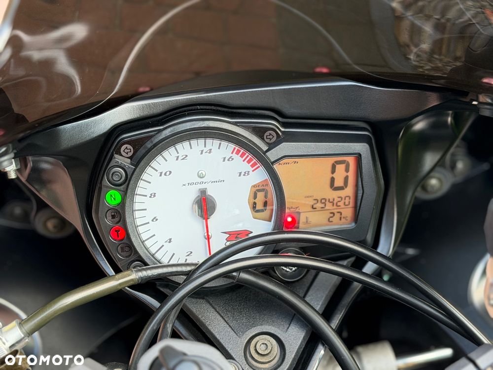 Suzuki GSX-R - 27