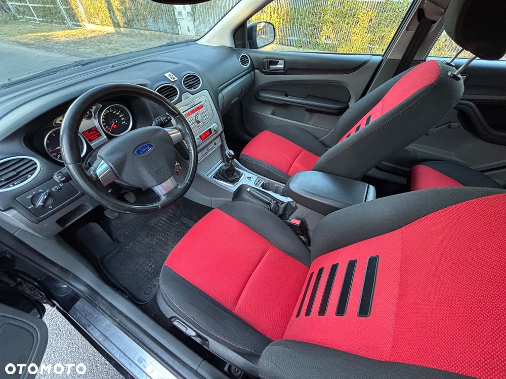Ford Focus 1.8 TDCi Trend + - 8