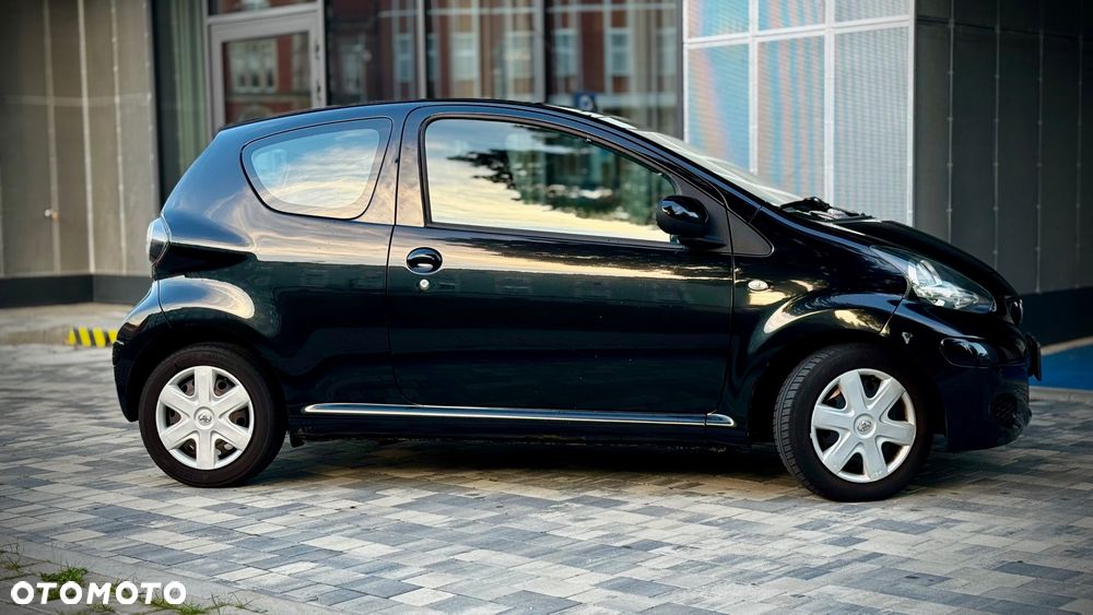 Toyota Aygo Black - 3